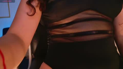 Snapshot of aprilrhodes_ chatting on 02-11-25, 03:29 April Rhodes online show from 02-11-25, 03:29