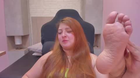 Snapshot of aprilricci chatting on 07-06-26, 06:32 aprilricci online show from 07-06-26, 06:32