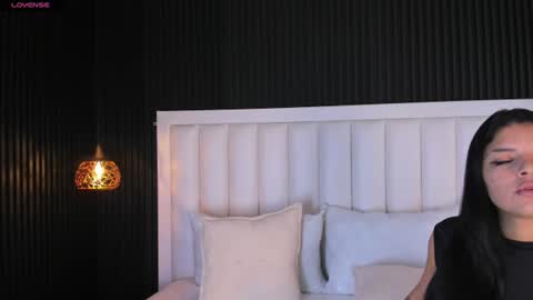 Snapshot of aprilrosee_ chatting on 07-28-26, 06:20 April online show from 07-28-26, 06:20