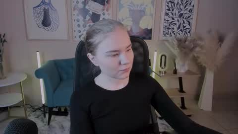 April. All year round.  online show from 11-05-25, 02:11