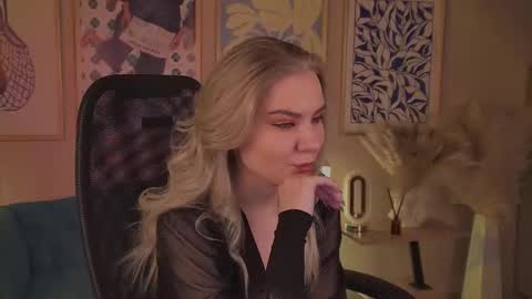 April. All year round.  online show from 12-02-25, 11:45