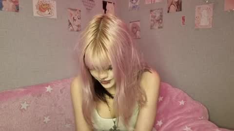 Snapshot of aprilspark chatting on 05-29-26, 08:40 Alice D online show from 05-29-26, 08:40