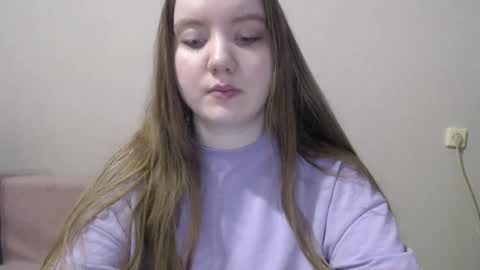 Snapshot of aquanarmin chatting on 01-07-25, 03:35 Josefin online show from 01-07-25, 03:35