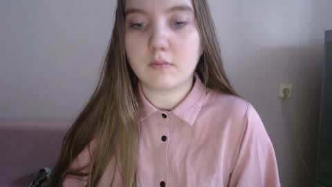 Snapshot of aquanarmin chatting on 02-05-25, 05:52 Josefin online show from 02-05-25, 05:52