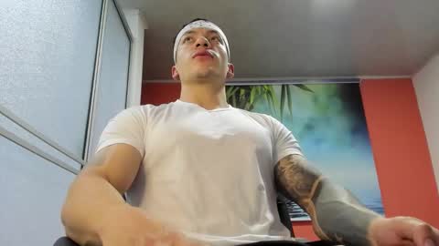 Jonathan online show from 03-05-26, 04:58