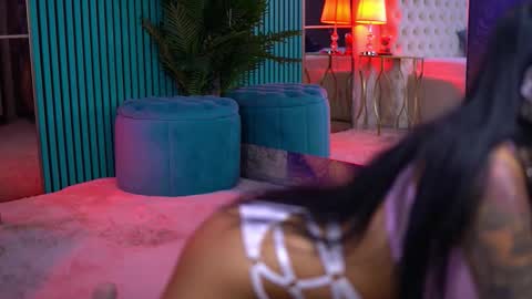 arabellaposh online show from 10-18-25, 07:31