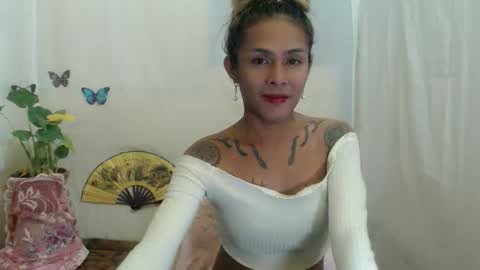 Snapshot of arablack69 chatting on 10-01-25, 10:38 arah online show from 10-01-25, 10:38