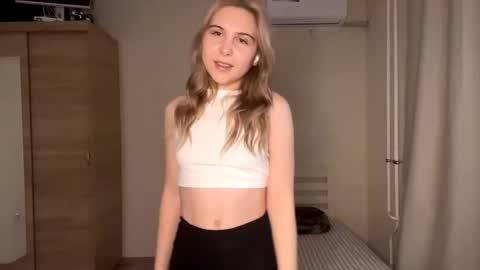 Emi online show from 11-12-25, 01:22