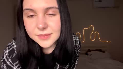 Emi online show from 03-08-26, 04:00