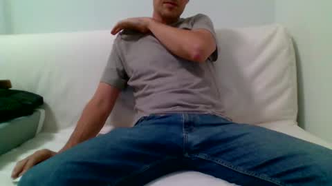 Snapshot of aragon9999 chatting on 10-01-25, 08:04 aragon9999 online show from 10-01-25, 08:04