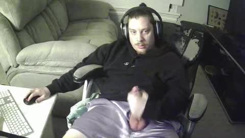 Snapshot of arbitor69 chatting on 03-06-25, 05:14 Arb online show from 03-06-25, 05:14