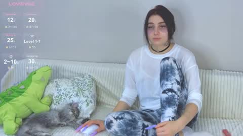 arcanedoll online show from 11-19-25, 05:51