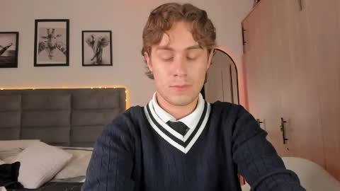 Snapshot of archiekingss chatting on 04-30-26, 08:57 Archie online show from 04-30-26, 08:57