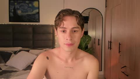 Snapshot of archiekingss chatting on 05-17-26, 06:59 Archie online show from 05-17-26, 06:59