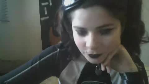 Snapshot of arcticfox_101 chatting on 02-28-26, 04:19 Daisy online show from 02-28-26, 04:19