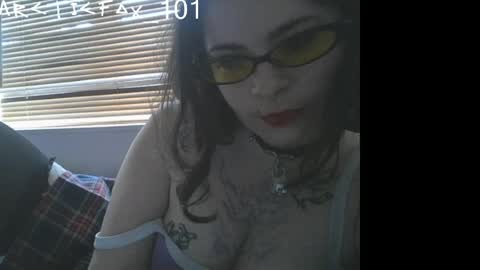 Snapshot of arcticfox_101 chatting on 03-29-26, 10:37 Daisy online show from 03-29-26, 10:37