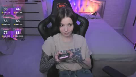 Snapshot of arden_moraine chatting on 07-29-26, 07:23 Im Arden online show from 07-29-26, 07:23