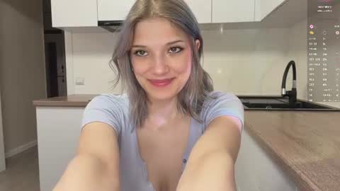 Caroline online show from 07-28-26, 04:39