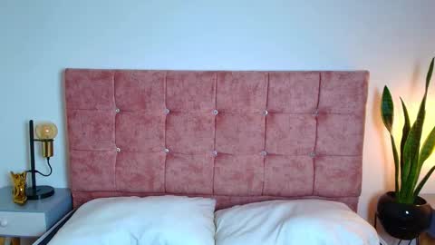 Ares Alpha  online show from 12-03-25, 08:18