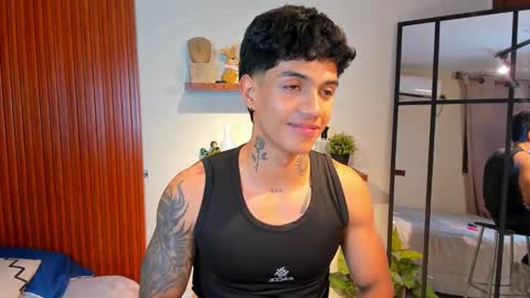 Snapshot of aress444 chatting on 09-16-25, 02:01 aress444 online show from 09-16-25, 02:01