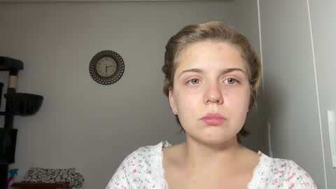 ari_crystal online show from 02-11-26, 04:12