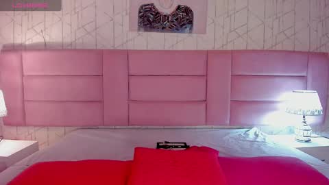 Snapshot of ari_sunshine chatting on 02-25-25, 09:13 Ari online show from 02-25-25, 09:13