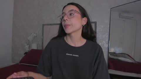 Snapshot of ari_wilde chatting on 05-03-26, 01:06 Ari Wilde online show from 05-03-26, 01:06