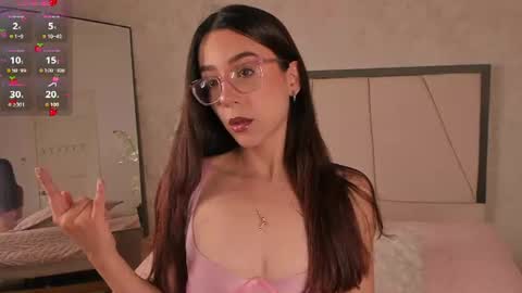Snapshot of ari_wilde chatting on 07-26-26, 12:34 Ari Wilde online show from 07-26-26, 12:34