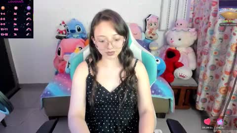 Linda online show from 11-21-25, 02:32