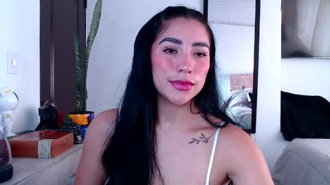 Snapshot of aria_castelli chatting on 05-22-26, 03:39 Aria Castelli online show from 05-22-26, 03:39