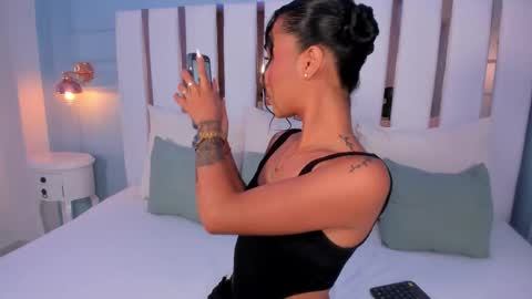  Aria  online show from 10-22-25, 12:05