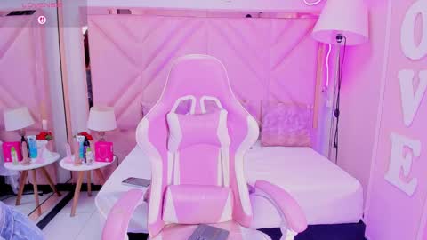 Aria Jones online show from 09-17-25, 01:13