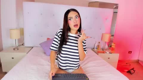 Aria online show from 04-23-26, 10:25