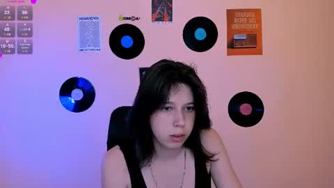 aria_wild_ online show from 06-13-26, 07:23