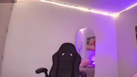 ariaa_vixen online show from 12-15-25, 09:52