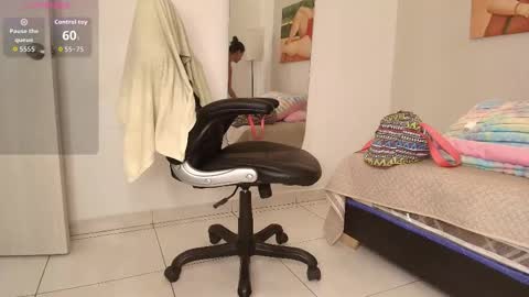 ariaa_vixen online show from 12-16-25, 07:19