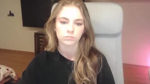 Snapshot of ariacreazy chatting on 11-09-25, 09:24 AriaCreazy online show from 11-09-25, 09:24