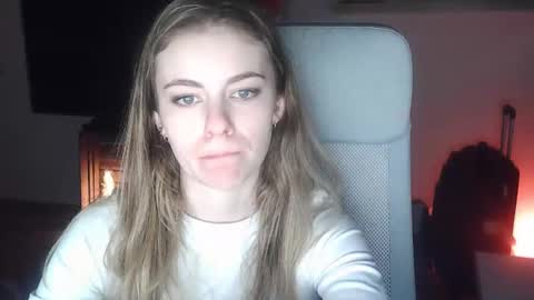 Snapshot of ariacreazy chatting on 12-21-25, 09:22 AriaCreazy online show from 12-21-25, 09:22