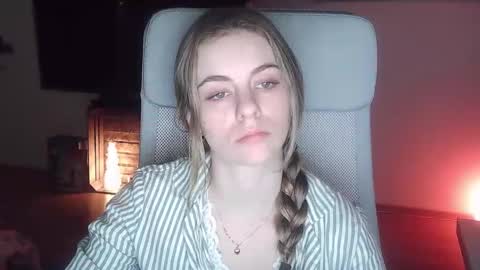 Snapshot of ariacreazy chatting on 01-06-26, 09:29 AriaCreazy online show from 01-06-26, 09:29