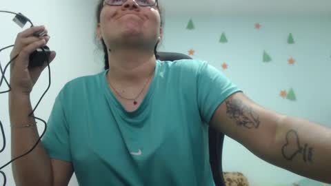 ...Ariana... online show from 01-19-25, 05:18