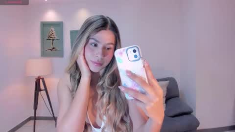 arialanne online show from 09-29-25, 11:59