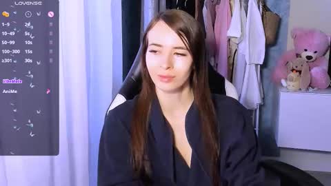 Snapshot of ariamill chatting on 09-22-25, 04:47 Ari online show from 09-22-25, 04:47