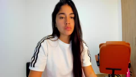 Aria Montgomery online show from 04-15-26, 04:19