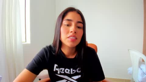 Aria Montgomery online show from 04-28-26, 07:08