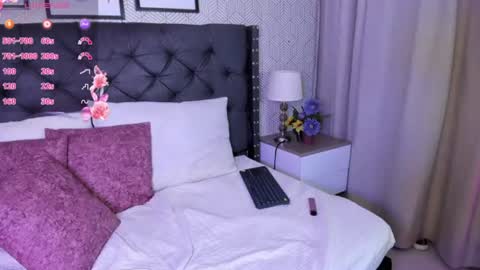 Ari online show from 07-31-26, 03:17