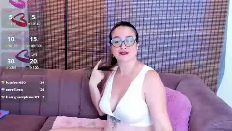 Ariana Cruz online show from 02-19-25, 03:16
