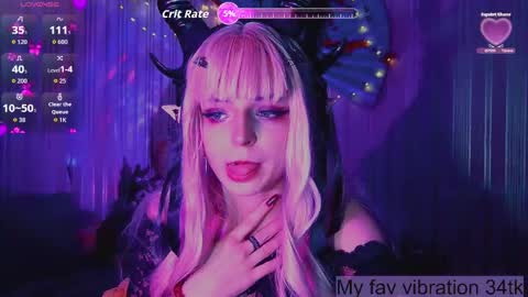 Snapshot of ariana_light chatting on 06-01-26, 05:14 Ariana online show from 06-01-26, 05:14