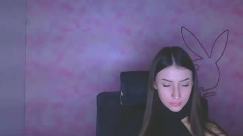 Snapshot of ariana_muur chatting on 09-23-25, 05:21 Ariana online show from 09-23-25, 05:21