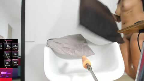 ariana_nix online show from 01-07-25, 10:41