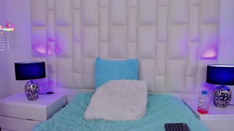  ariana  online show from 03-04-25, 07:22